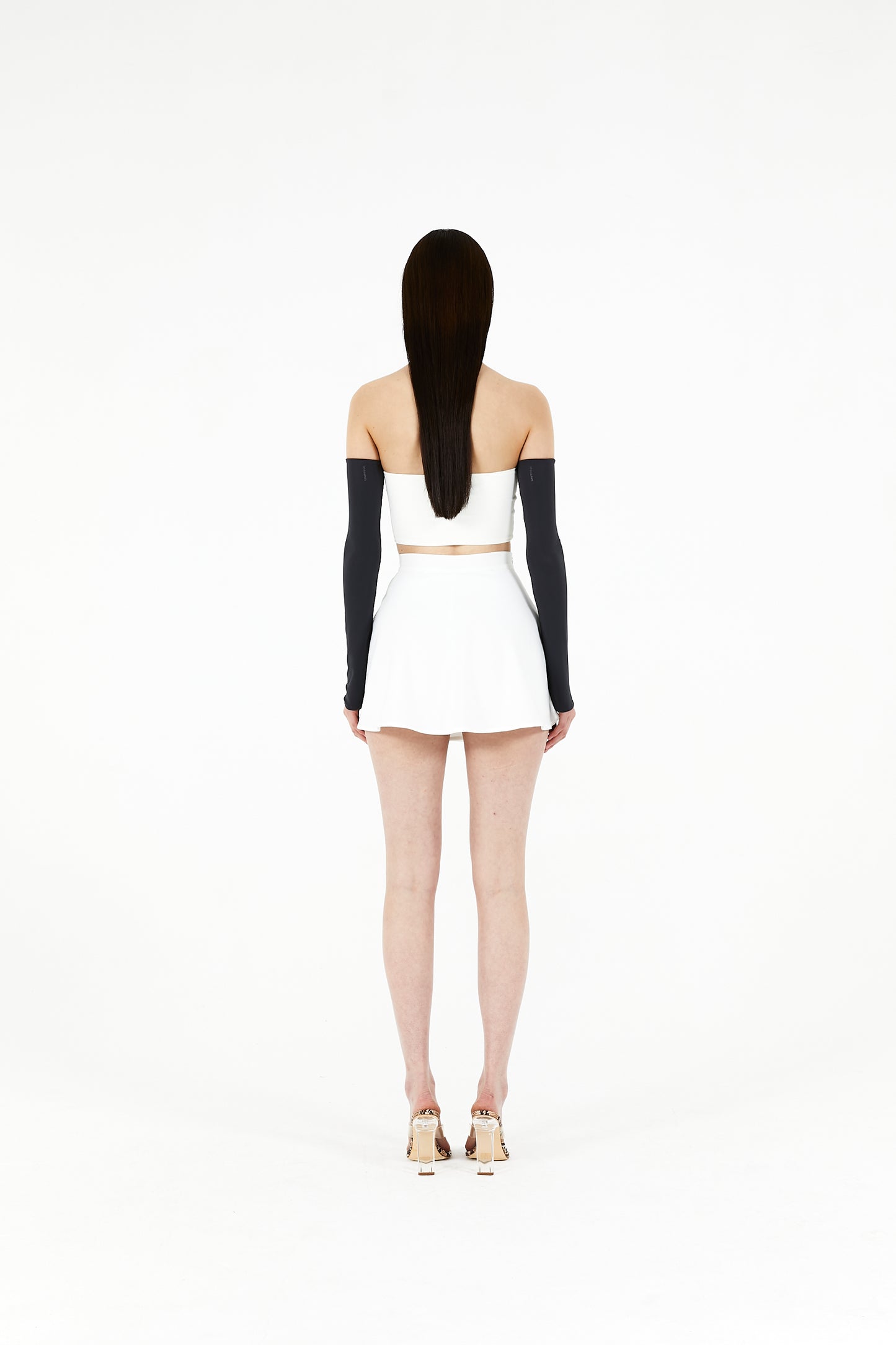 Mid-shoulder sleeves