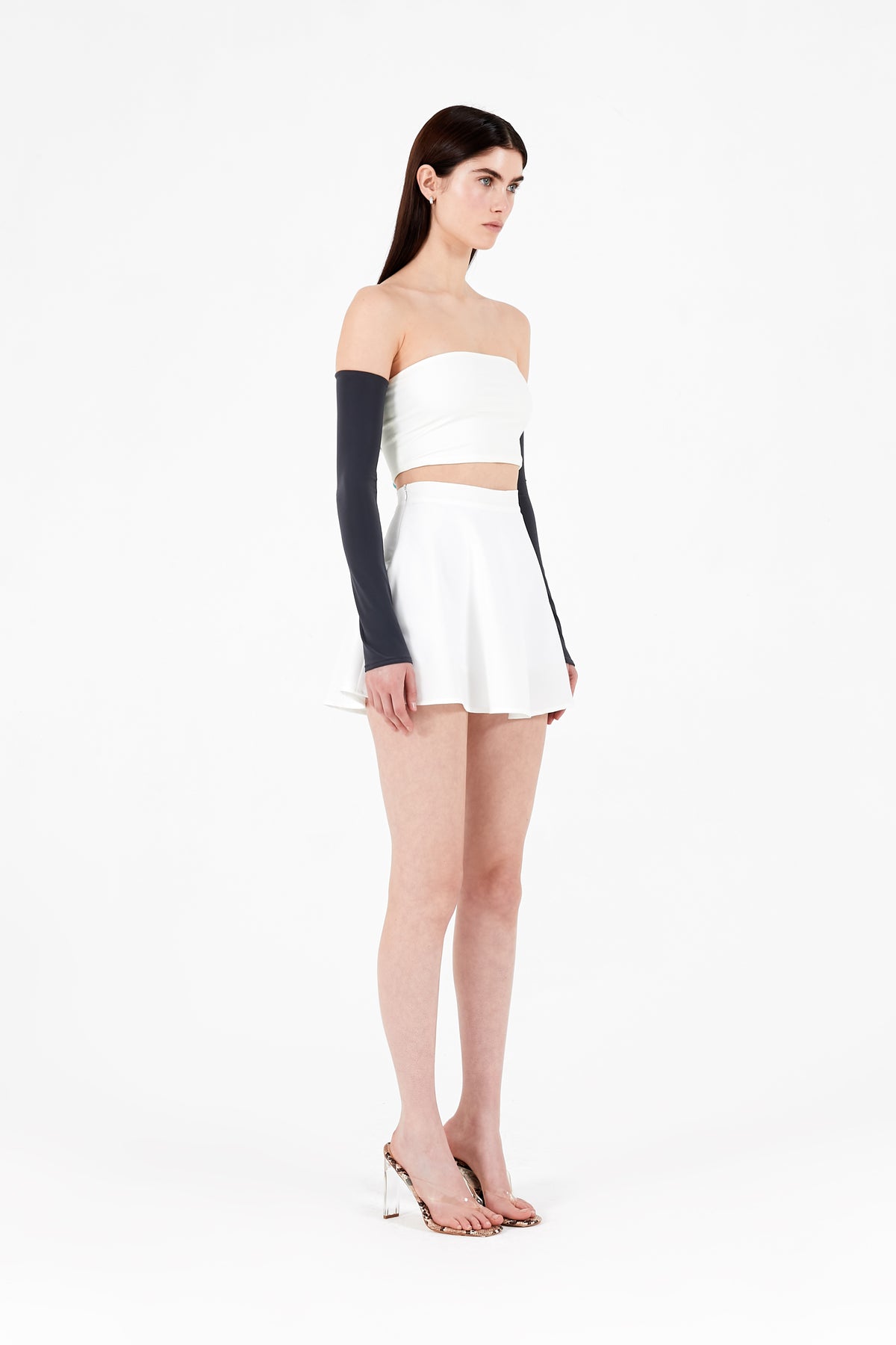 Mid-shoulder sleeves
