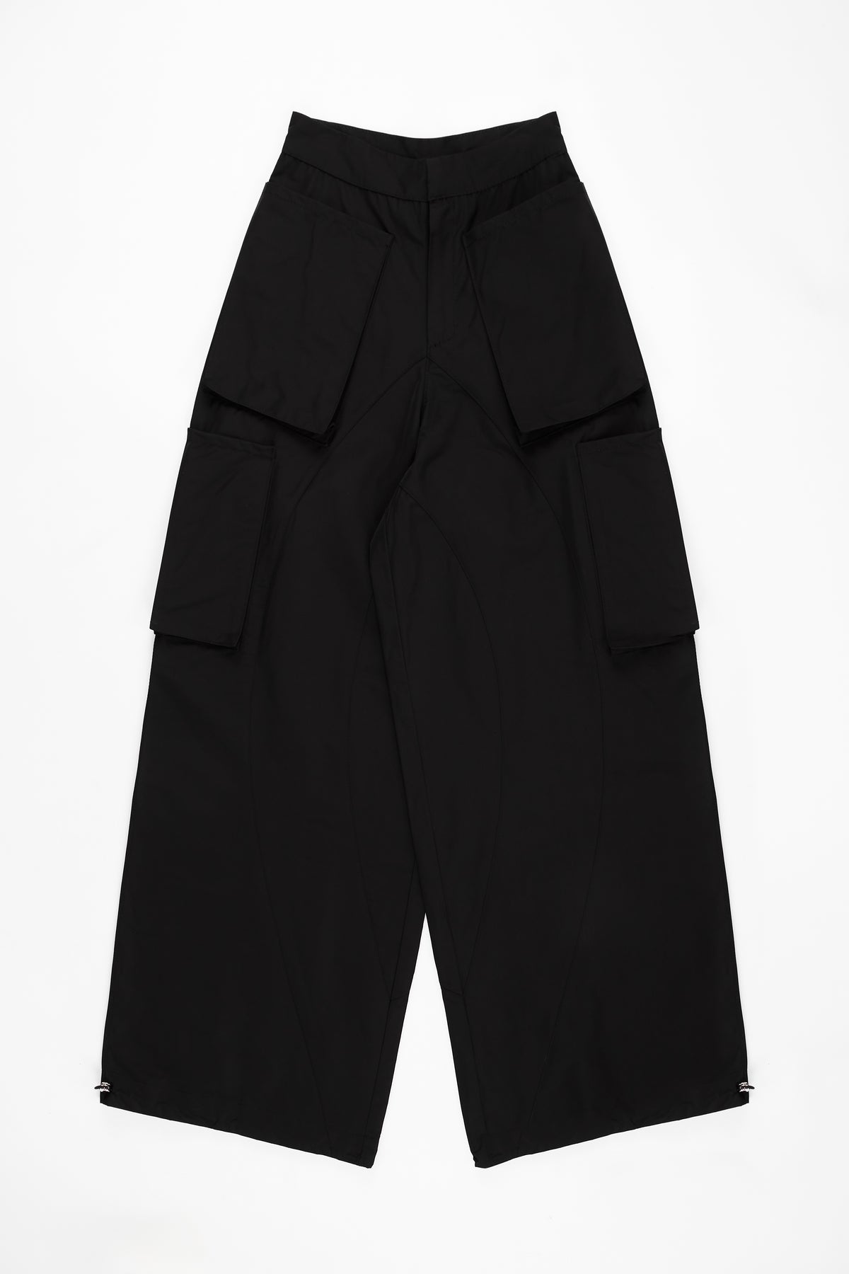 Wide jeans with pockets